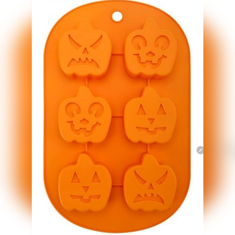 Sugar & Spice Co.  2 Pack Pumpkin Silicone Baking Mold Set
